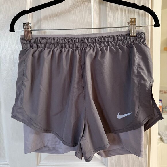 Nike Women's One Dri-FIT High-Waisted 3" 2-in-1 Shorts - Picture 1 of 2
